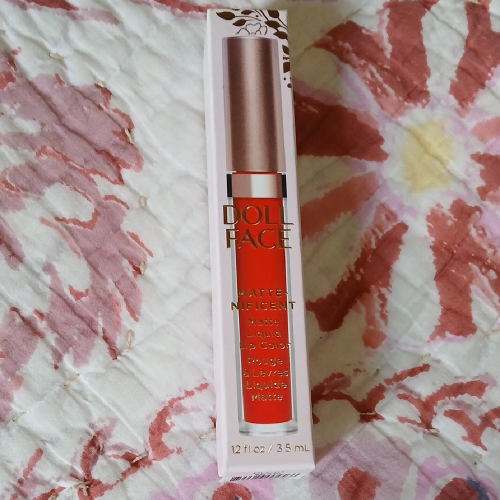Red Glossy Lip Balm Vibrant Shine